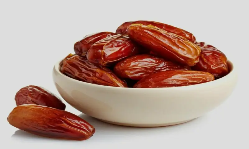 bowl of juicy dates 